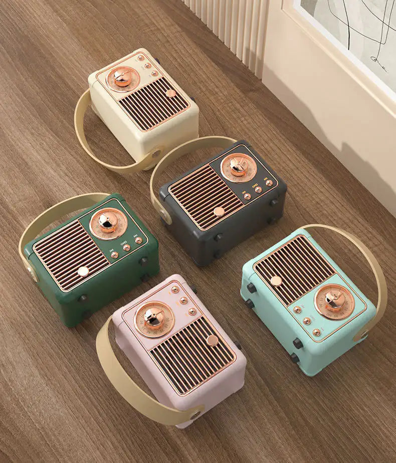 Vintage Harmony Bluetooth Speaker &amp; FM Radio